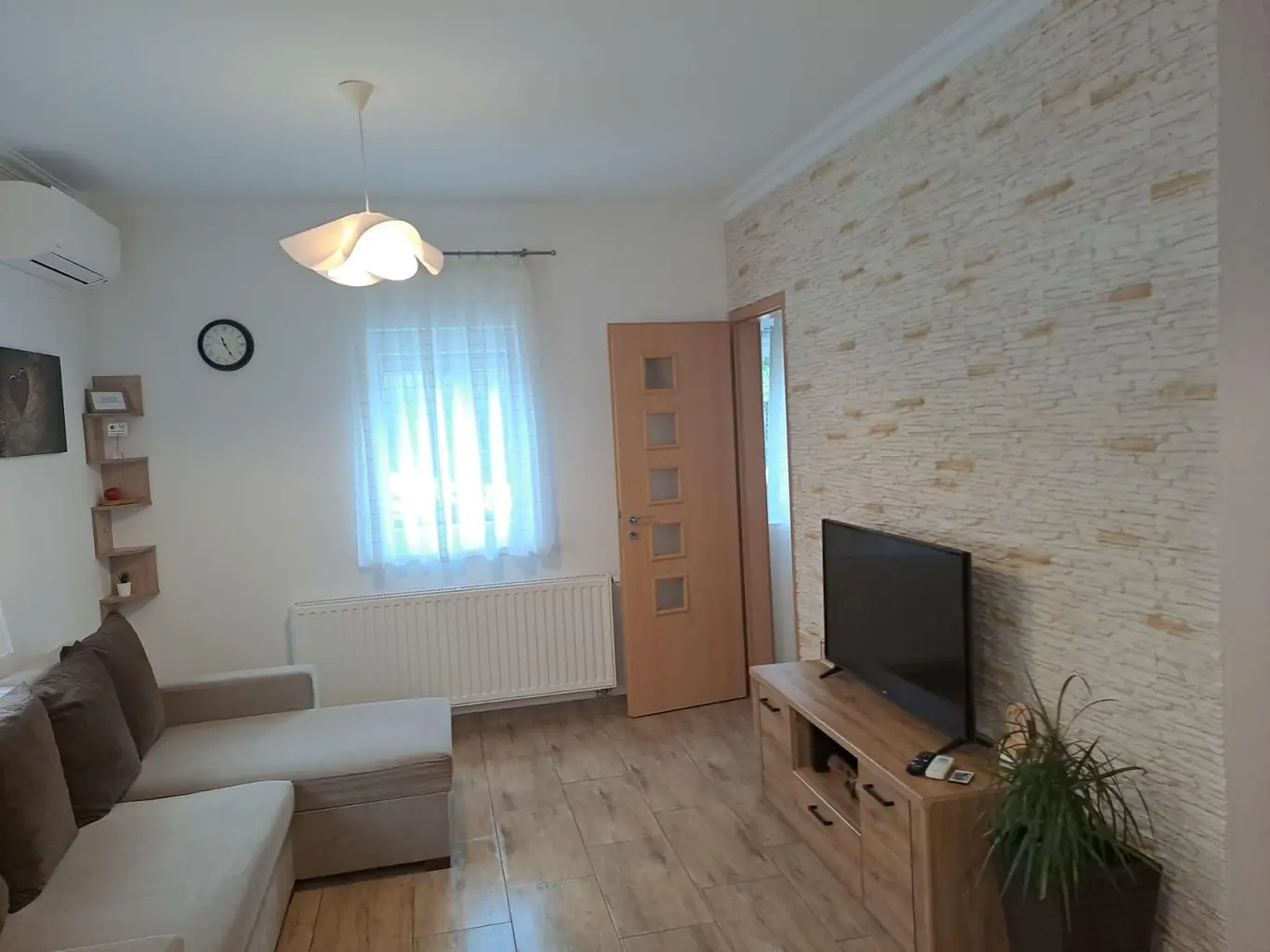 Pedetti Apartman - slide 10